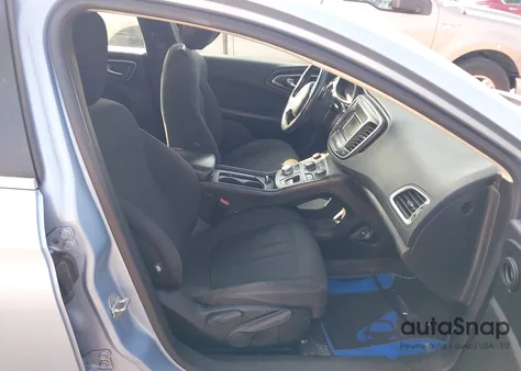 2015 Chrysler 200 Limited из США, поврежденный, VIN 1C3CCCAB2FN705291